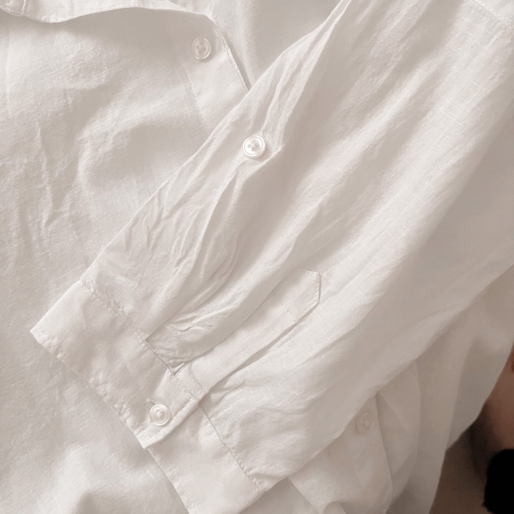 Forever21 Button Down Shirt Women size Small White Long Sleeve Light Collar Top - Picture 8 of 8